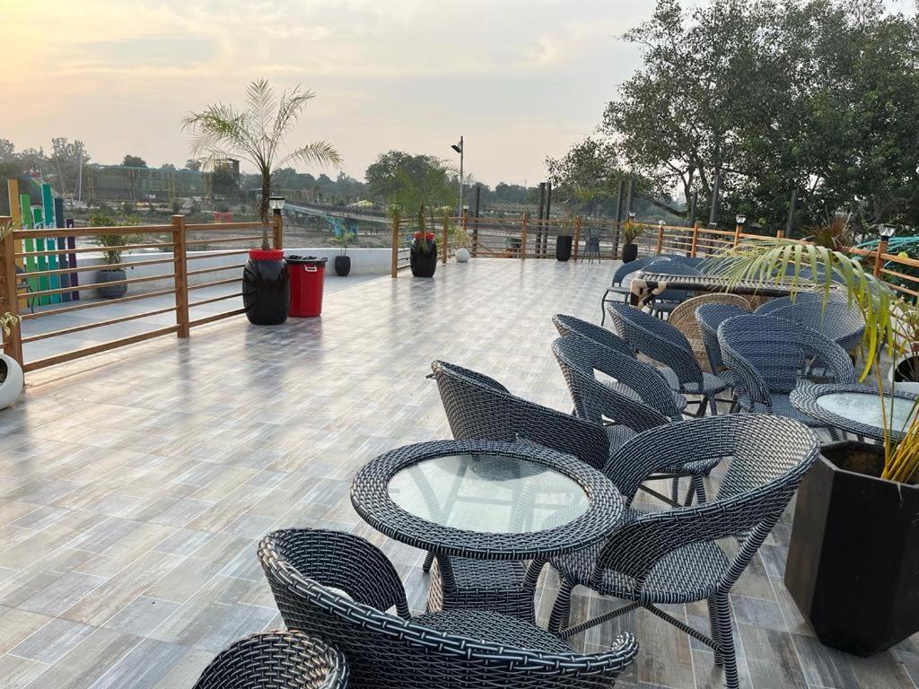 Hotel Eco Park Rewa Ngoại thất bức ảnh