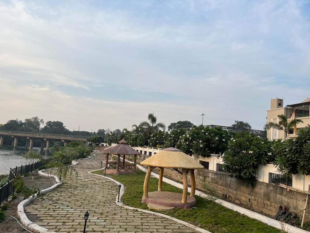 Hotel Eco Park Rewa Ngoại thất bức ảnh