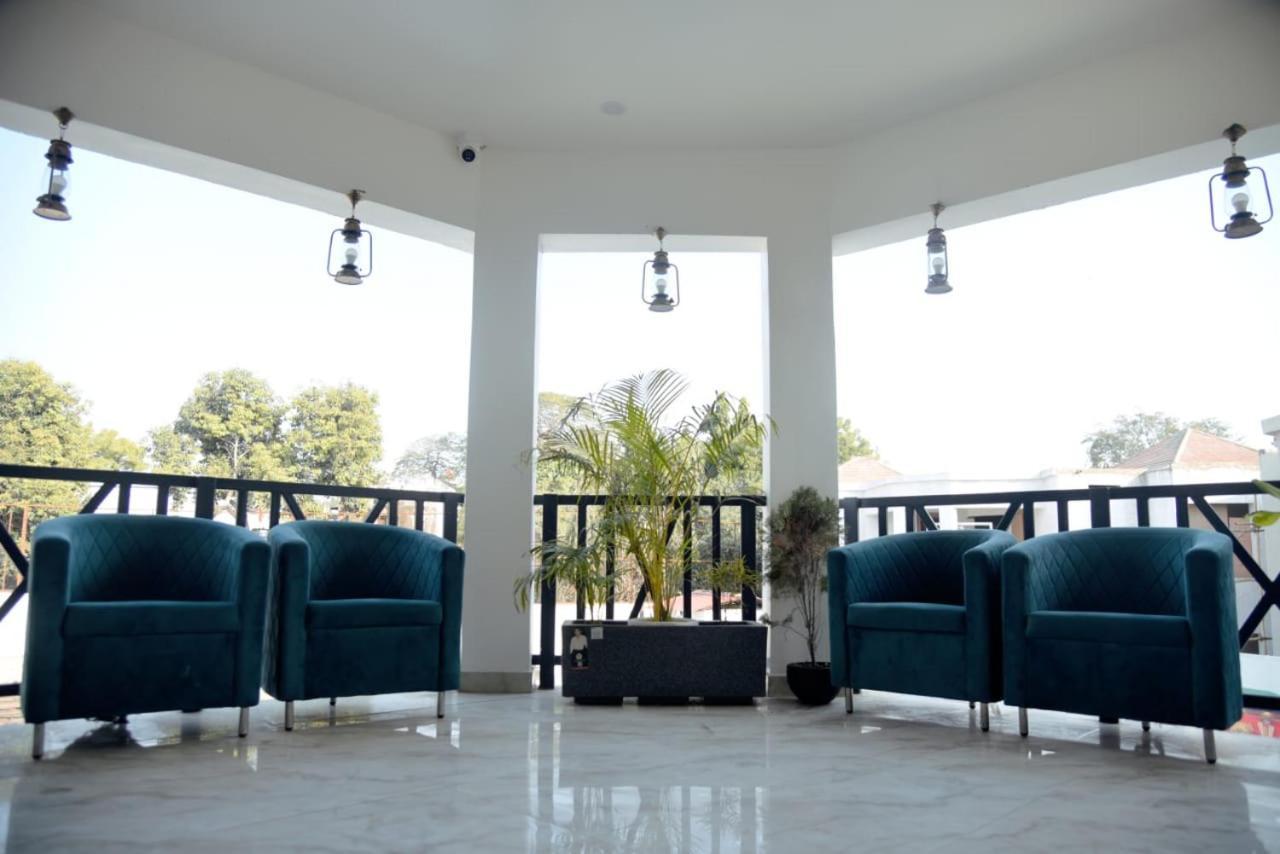 Hotel Eco Park Rewa Ngoại thất bức ảnh
